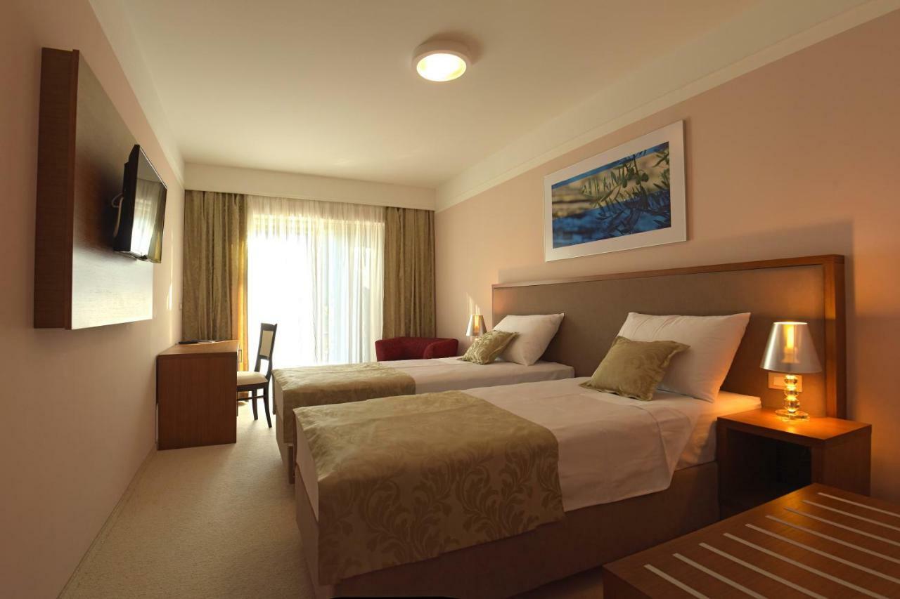 Hotel Bonaca Скрадин Екстериор снимка