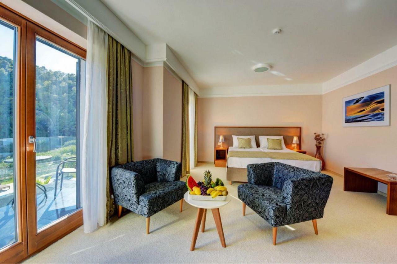 Hotel Bonaca Скрадин Екстериор снимка
